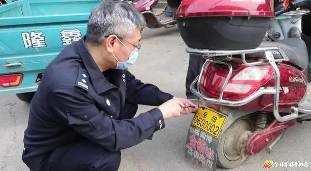 湖北：華容首批電動車上(shàng)牌