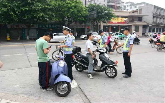 貴州：貴陽交警将聯合企業推出“貴陽電動自(zì)行車上(shàng)牌抽獎送好(hǎo)禮”活動